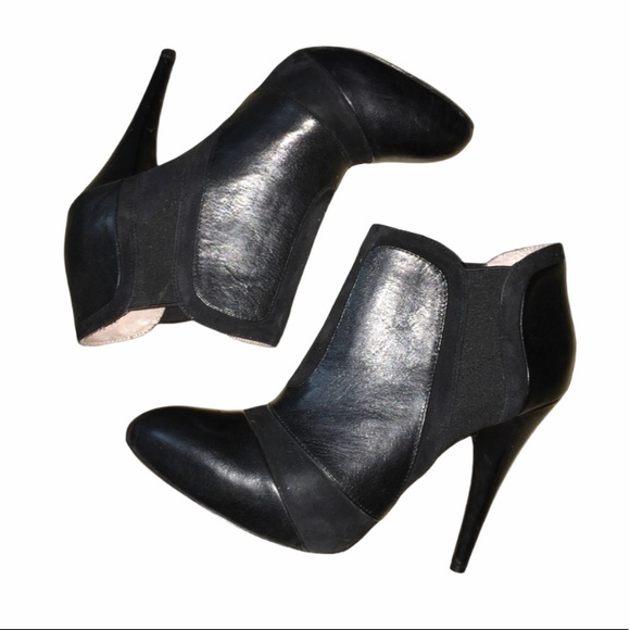 BCBGENERATION Black Leather Ankle Booties Women’s Size 7 B - Picture 4 of 7